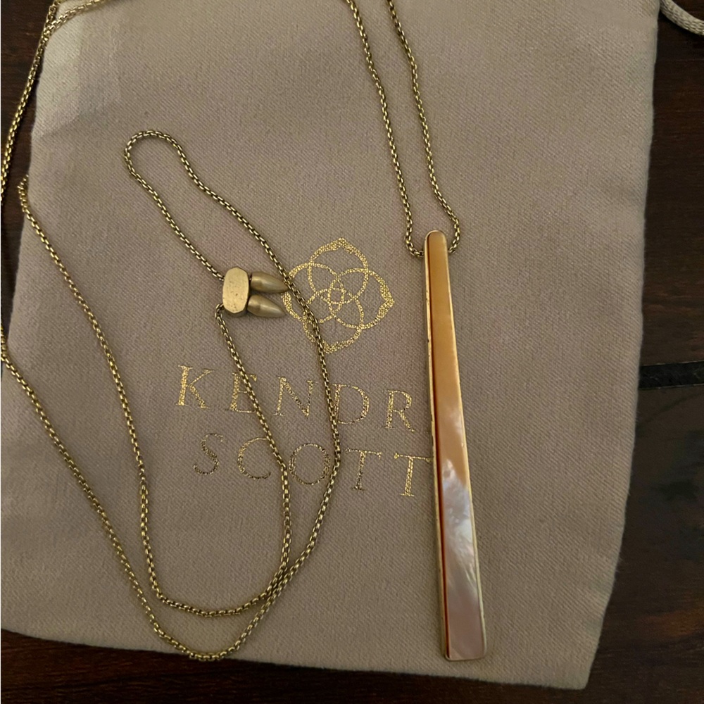 Kendra Scott Long Gold metal pendant necklace